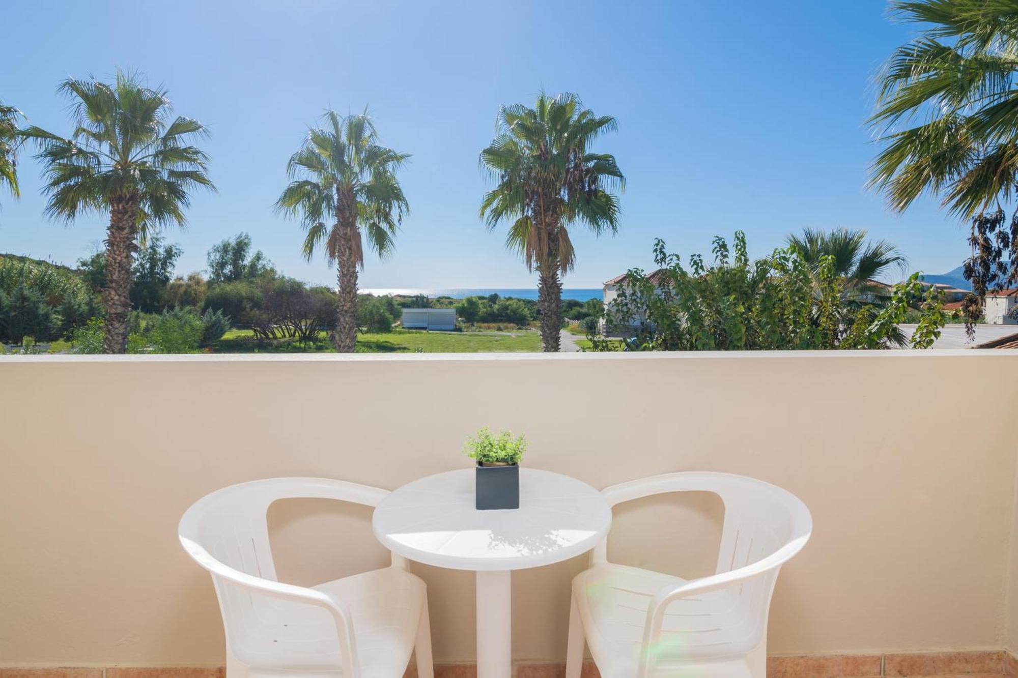 Cavo D'Oro All Inclusive Resort Kalamákion 외부 사진